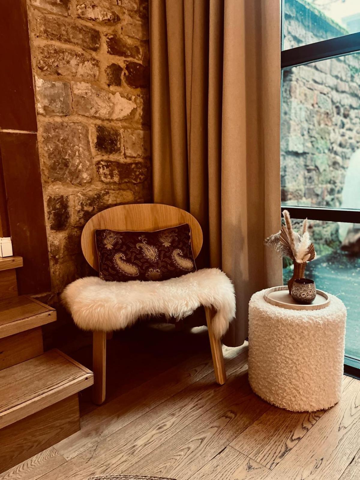 Apartment Am Schloss - Flair Саарбрюкен Екстериор снимка