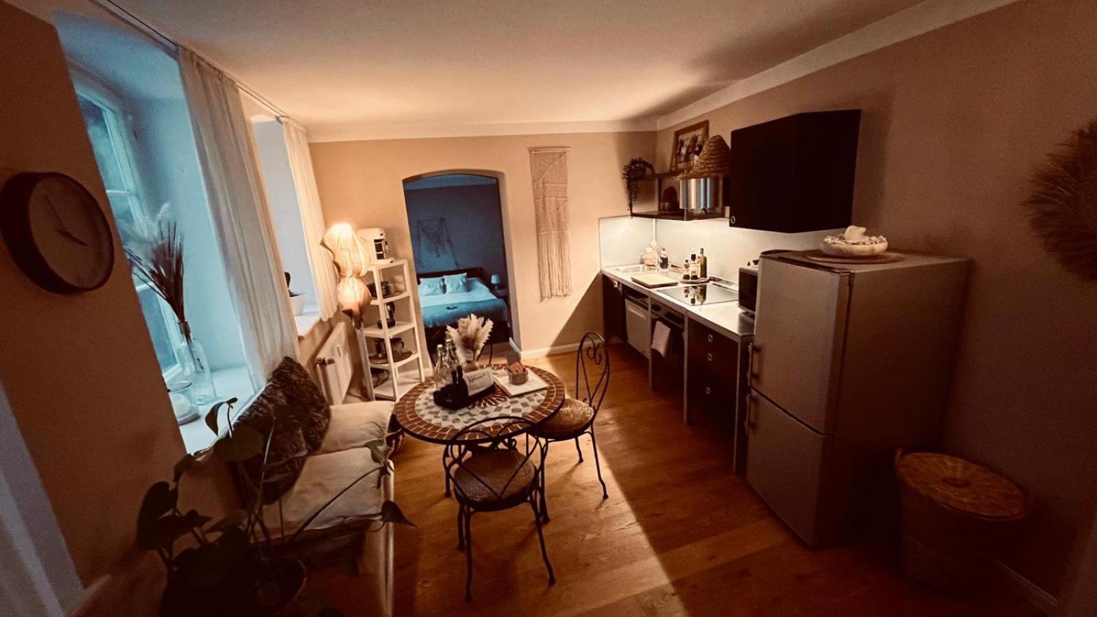 Apartment Am Schloss - Flair Саарбрюкен Екстериор снимка